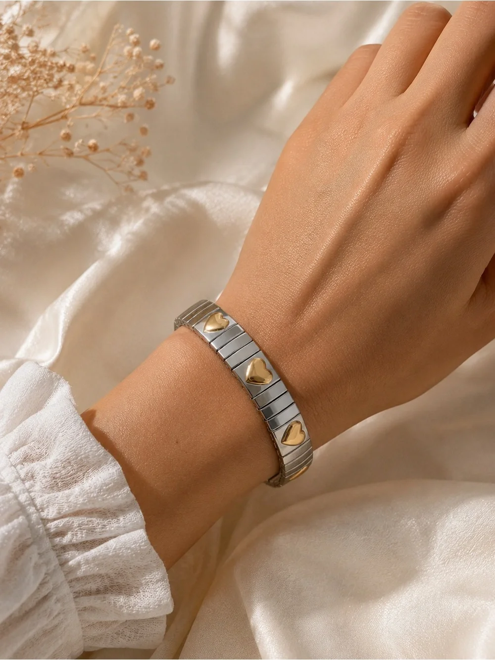 Two-Tone Heart Stretch Bracelet Silver Gold Jewelry